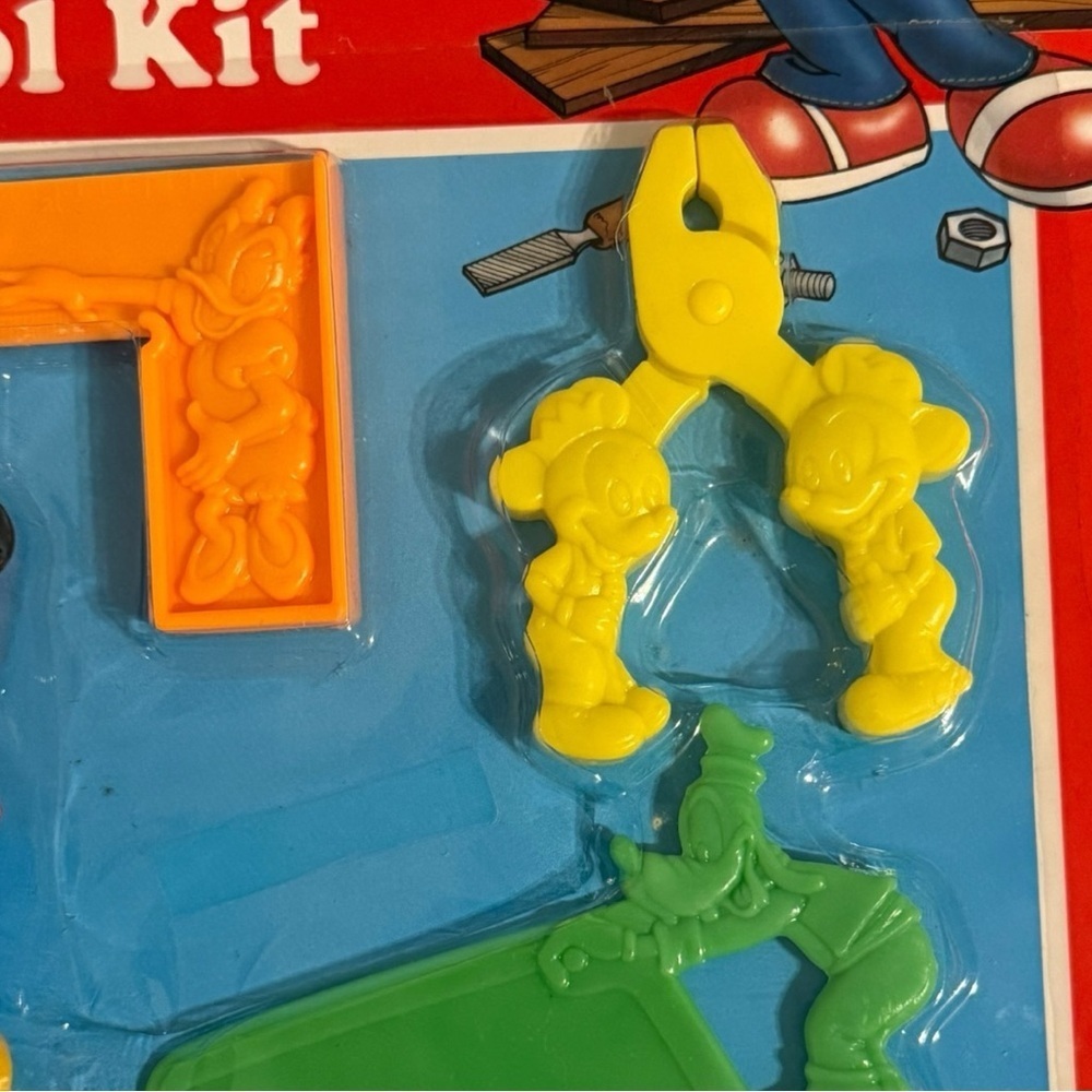 Vintage Disney Mickey Mouse Tool Kit – Mattel ARCO 1980s NIP Plastic Play Tools - Picture 5 of 6